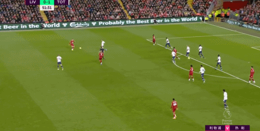 佩莱格里尼：塞维利亚落后时球迷往球场投掷杂物，这样不对