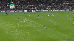 诺里斯：我没想到自己会哭，现在体会到了维斯塔潘的感受