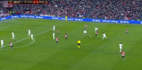 篮球火箭助教临场指挥表现亮眼