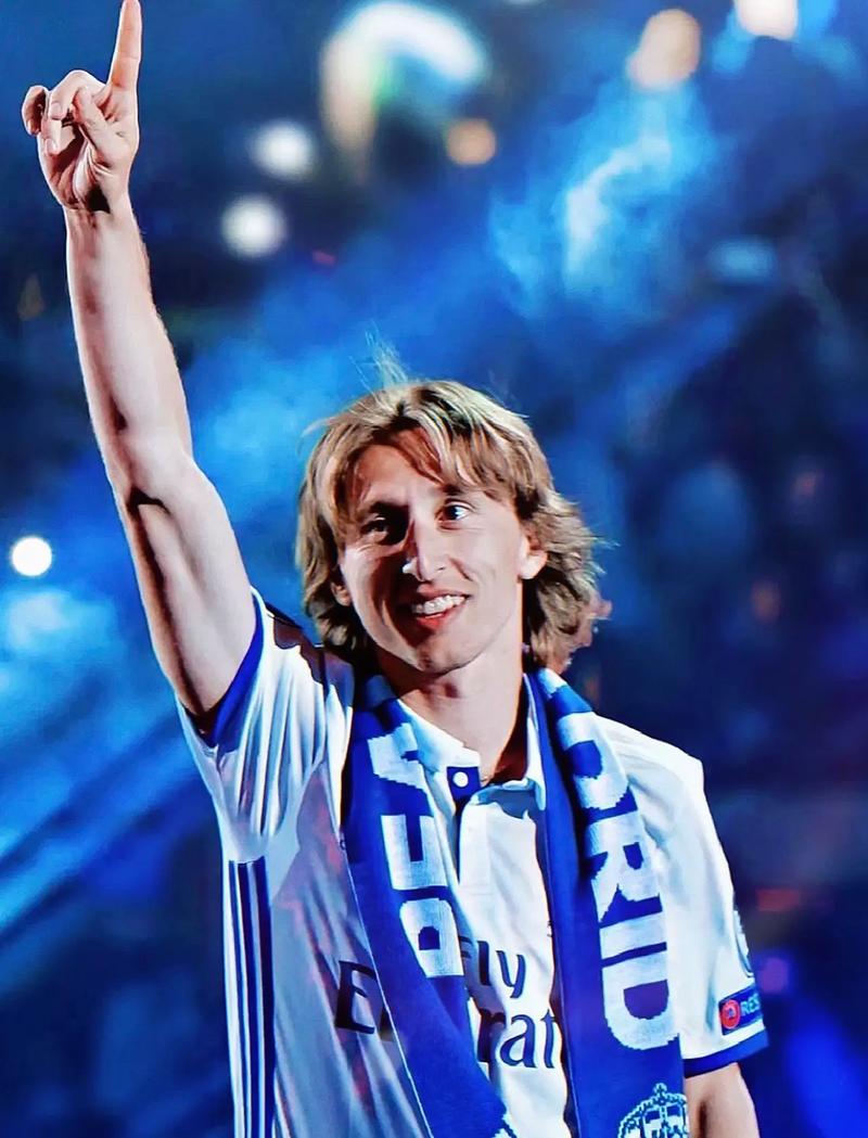 每体：巴萨内部对亚马尔每次客场都成为“头号公敌”感到担忧